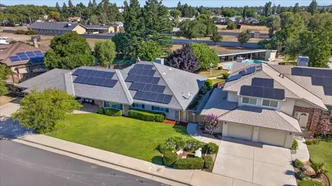View/Area - 321 W Paul Ave, Clovis, CA 93612 photo 2 of 11