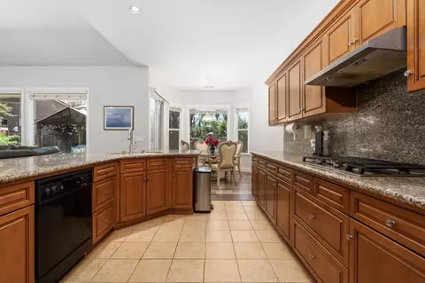 Kitchen - 3112 Everglade Ave, Clovis, CA 93619 photo 3 of 6