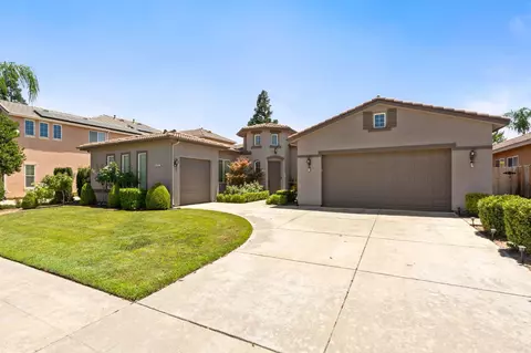 Exterior - 3112 Everglade Ave, Clovis, CA 93619 photo 2 of 7