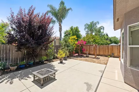Exterior - 3112 Everglade Ave, Clovis, CA 93619 photo 6 of 7