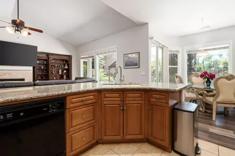 Kitchen - 3112 Everglade Ave, Clovis, CA 93619 photo 6 of 6
