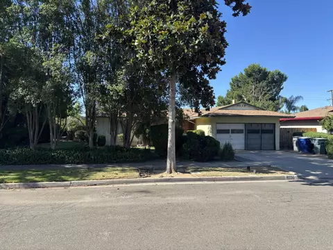 4036 E Gettysburg Ave, Fresno, CA 93726