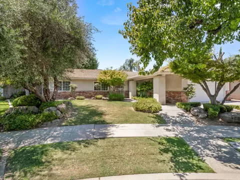 323 N Villa Ave, Fresno, CA 93727
