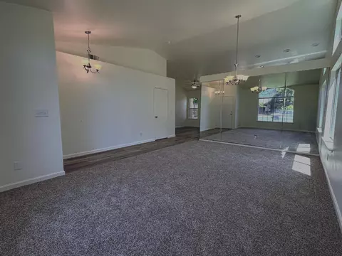 Living - 2723 Mitchell Ave, Clovis, CA 93611 photo 1 of 4