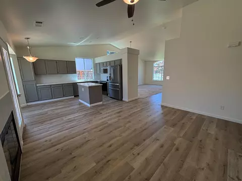 Living - 2723 Mitchell Ave, Clovis, CA 93611 photo 4 of 4