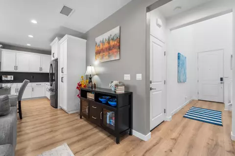 Entry Way - 4301 San Miguel Rd, Madera, CA 93636 photo 5 of 8