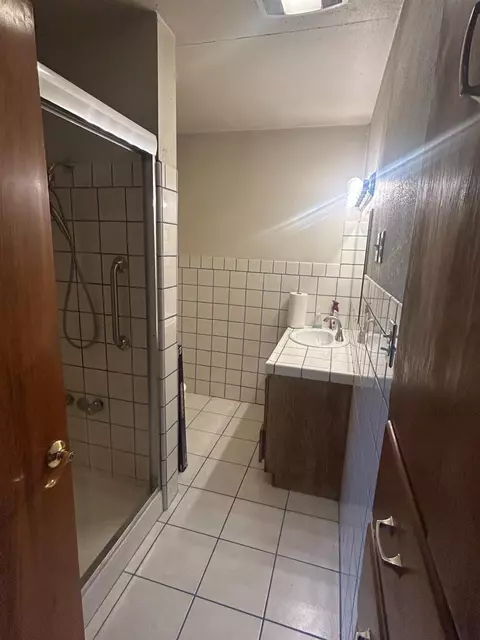 404 E San Mateo St, Avenal, CA 93204