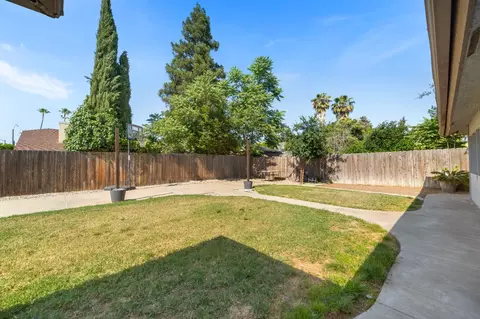 Exterior - 1407 Purvis Ave, Clovis, CA 93611 photo 8 of 18