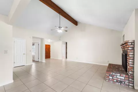 Living - 1407 Purvis Ave, Clovis, CA 93611 photo 6 of 8
