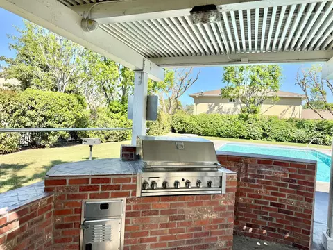 Exterior - 495 W Santa Ana Ave #4, Clovis, CA 93612 photo 7 of 8