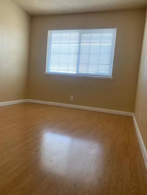 Bedroom - 495 W Santa Ana Ave #4, Clovis, CA 93612 photo 1 of 3