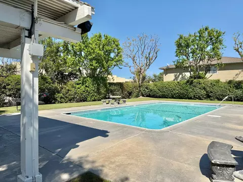 Exterior - 495 W Santa Ana Ave #4, Clovis, CA 93612 photo 6 of 8