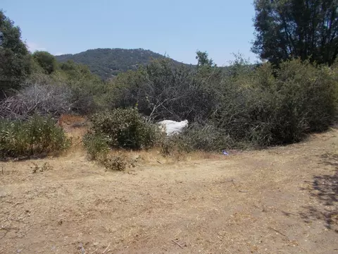 533 Mound Ln, Yokuts Valley, CA 93675