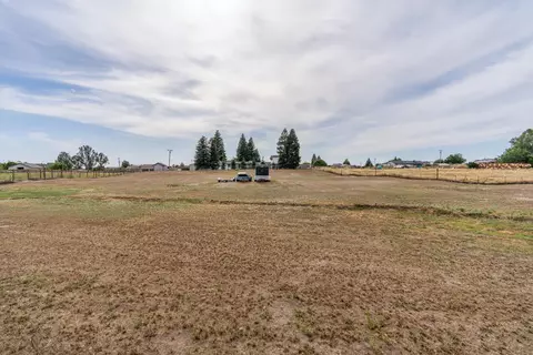 Other - 16176 La Canada Rd, Madera, CA 93636 photo 7 of 8