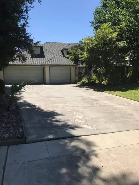 389 W Audubon, Fresno, CA 93711