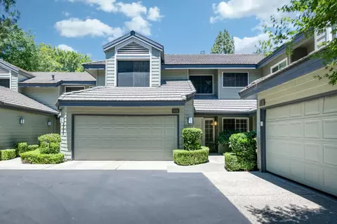 320 W Bluff Ave #103, Fresno, CA 93711