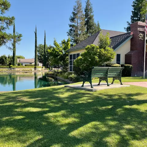 Exterior - 2270 Dawson Cove Ln S, Clovis, CA 93611 photo 6 of 7
