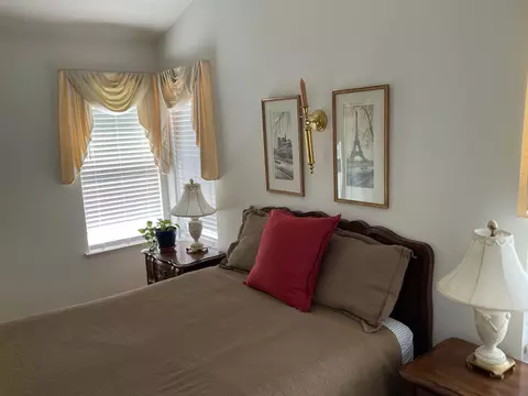 Bedroom - 2270 Dawson Cove Ln S, Clovis, CA 93611 photo 2 of 5