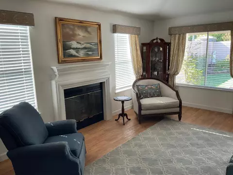 Living - 2270 Dawson Cove Ln S, Clovis, CA 93611 photo 6 of 8
