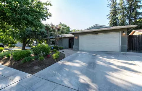 1293 W Dyer Ave, Fresno, CA 93711