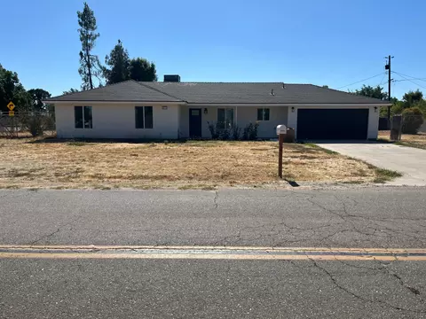 16576 Camden Dr, Madera, CA 93638 photo 1