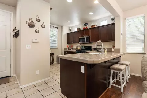 1794 N Merlan Ln, Clovis, CA 93619 photo 12