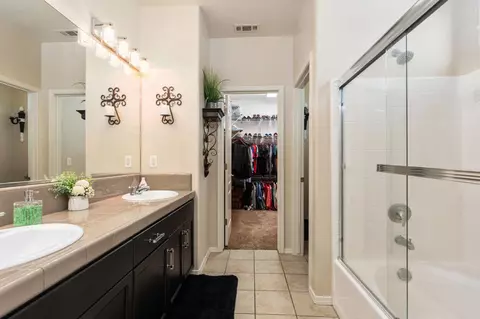 1794 N Merlan Ln, Clovis, CA 93619 photo 26