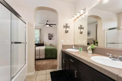1794 N Merlan Ln, Clovis, CA 93619 photo 28