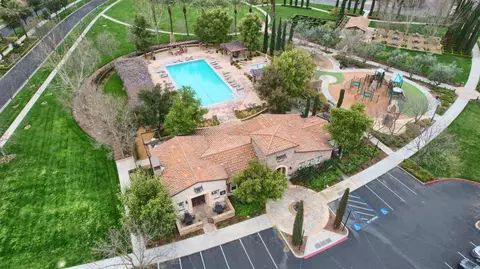 1794 N Merlan Ln, Clovis, CA 93619 photo 41
