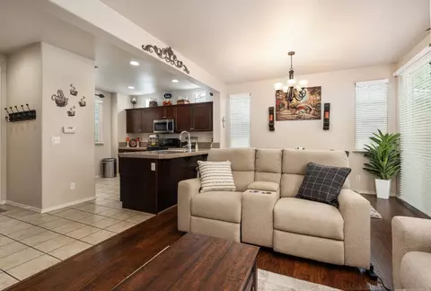 1794 N Merlan Ln, Clovis, CA 93619 photo 11