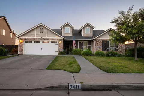 7441 N La Paz Ave, Fresno, CA 93722