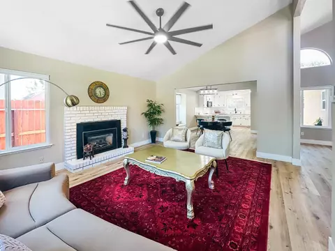 126 Kelly, Clovis, CA 93611 photo 12