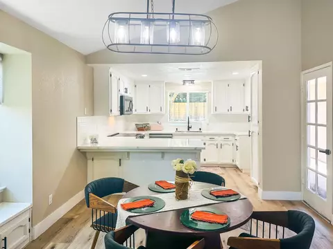 Dining - 126 Kelly Ct, Clovis, CA 93611 photo 1 of 1