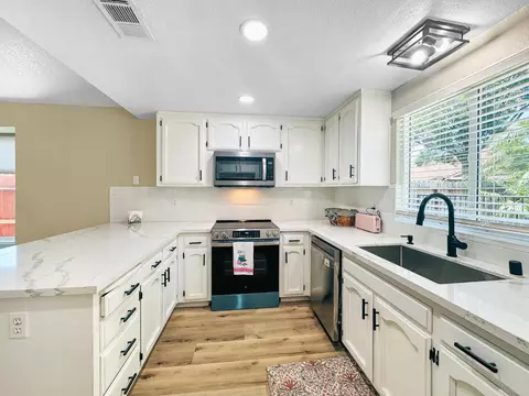 126 Kelly, Clovis, CA 93611 photo 16