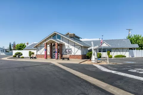 1551 6th Avenue Dr #29, Kingsburg, CA 93631
