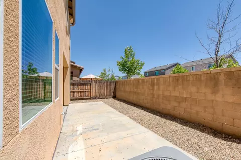 Exterior - 896 Lassen Ln W, Madera, CA 93636 photo 4 of 4