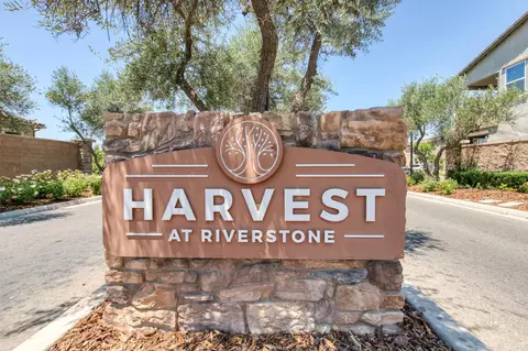 View/Area - 896 Lassen Ln W, Madera, CA 93636 photo 2 of 5