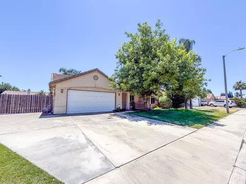2451 W Cheryll Ave, Porterville, CA 93257