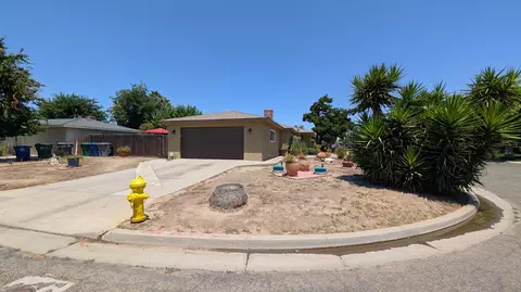 Exterior - 404 Fall Ave, Madera, CA 93637 photo 3 of 8