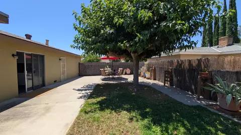 Exterior - 404 Fall Ave, Madera, CA 93637 photo 7 of 8