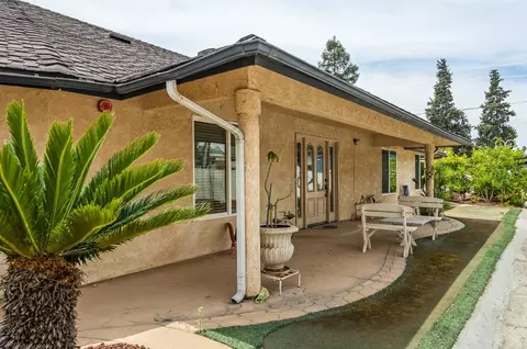 4924 N Arthur Ave, Fresno, CA 93705