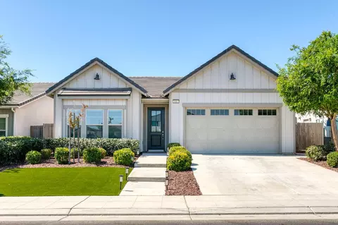 616 Expedition Way, Madera, CA 93636