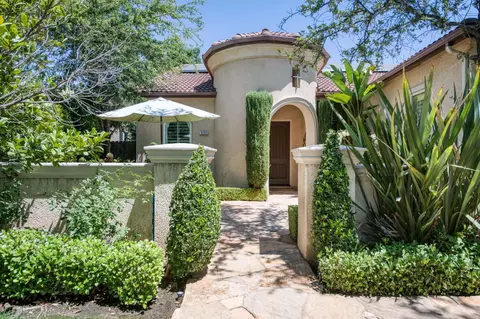 Exterior - 3283 Buckingham Ave, Clovis, CA 93619 photo 5 of 13