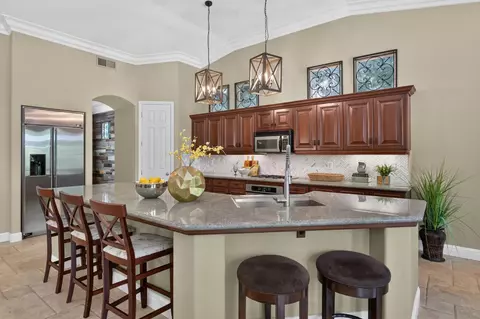 Kitchen - 3283 Buckingham Ave, Clovis, CA 93619 photo 2 of 7