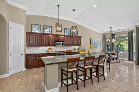 Kitchen - 3283 Buckingham Ave, Clovis, CA 93619 photo 3 of 7