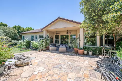 Exterior - 3283 Buckingham Ave, Clovis, CA 93619 photo 9 of 13