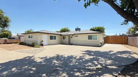 5326 E Clay Ave, Fresno, CA 93727