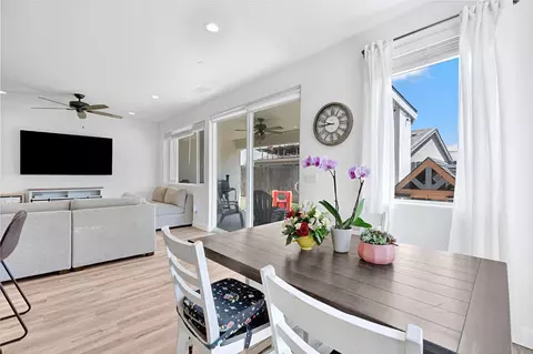 Dining - 4076 Dennis, Clovis, CA 93619 photo 1 of 1