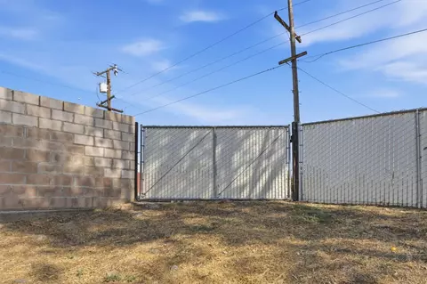 Exterior - 3851 E Marcus Ave, Friant, CA 93626 photo 6 of 9
