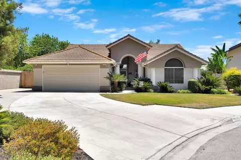 7672 N Dante Ave, Fresno, CA 93722
